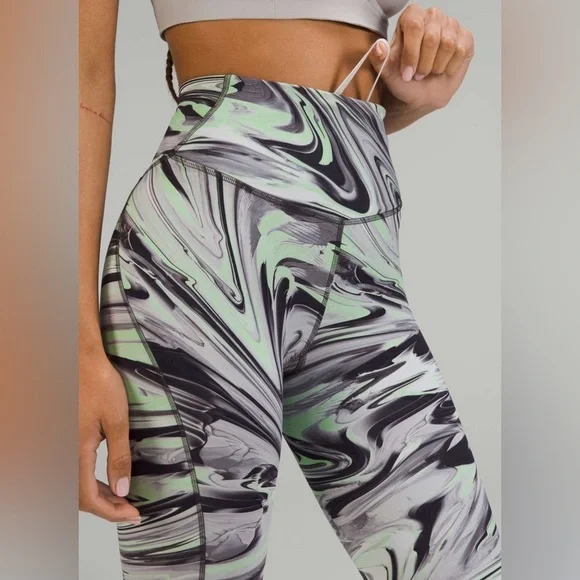 Lululemon Base Pace High-Rise Crop 23" Size 8 Paint Glide Warp Multi - Picture 3 of 11